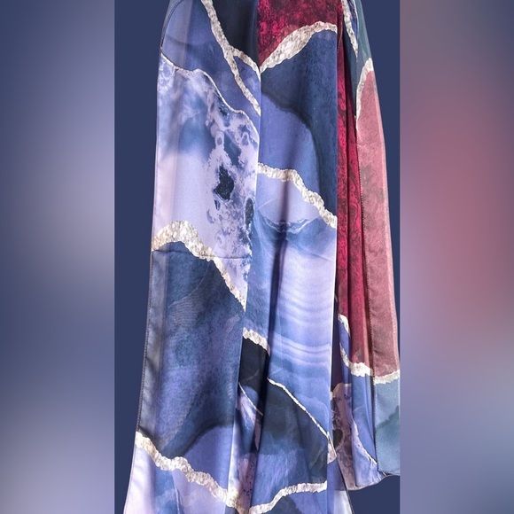 Brand new Soft Crepe Shawl in Royal Blue Marble✨ - Picture 2 of 5